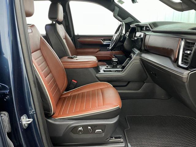 Photo of 2023 Pacific Blue Metallic GMC Sierra 1500