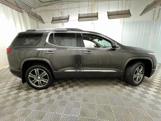 Photo of 2019 Iridium Metallic GMC Acadia