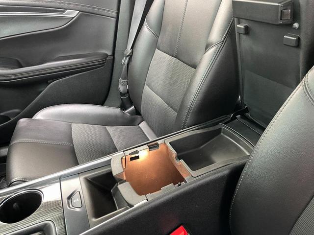 Photo of 2017 Pepperdust Metallic Chevrolet Impala
