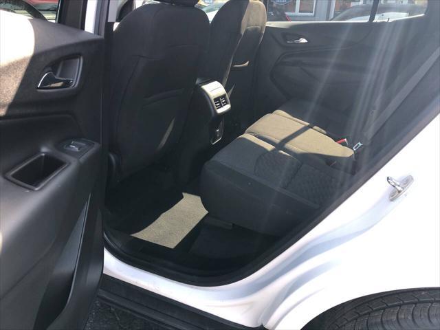 Photo of 2018 White Chevrolet Equinox
