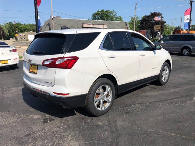 Photo of 2018 White Chevrolet Equinox