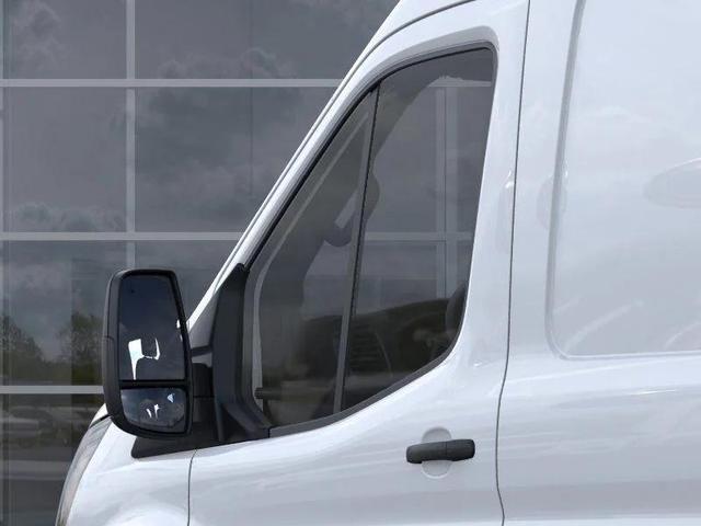 Photo of 2025 Oxford White Ford Transit-250