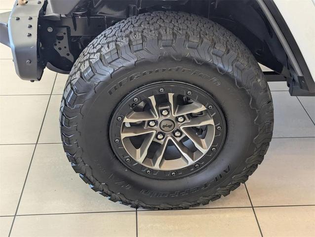 Photo of 2024 Bright White Jeep Wrangler