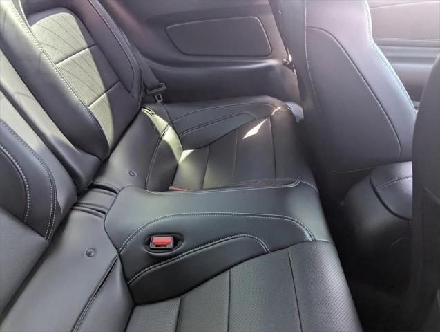Photo of 2022 Atlas Blue Metallic Ford Mustang