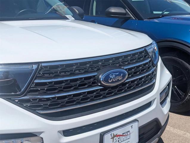 Photo of 2023 Oxford White Ford Explorer