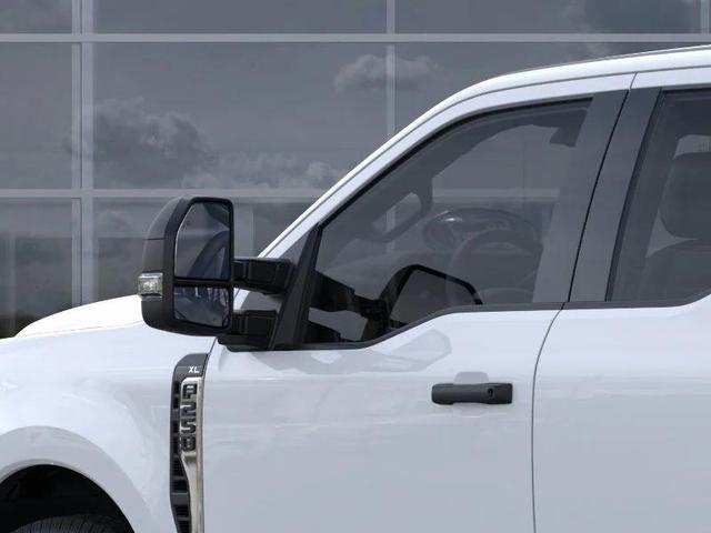Photo of 2025 Oxford White Ford F-250