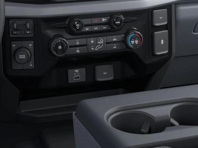 Photo of 2025 Oxford White Ford F-350
