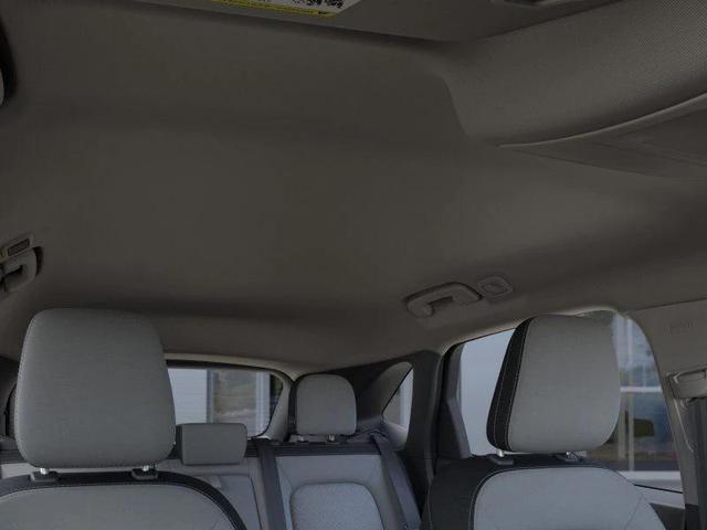 Photo of 2025 Oxford White Ford Escape