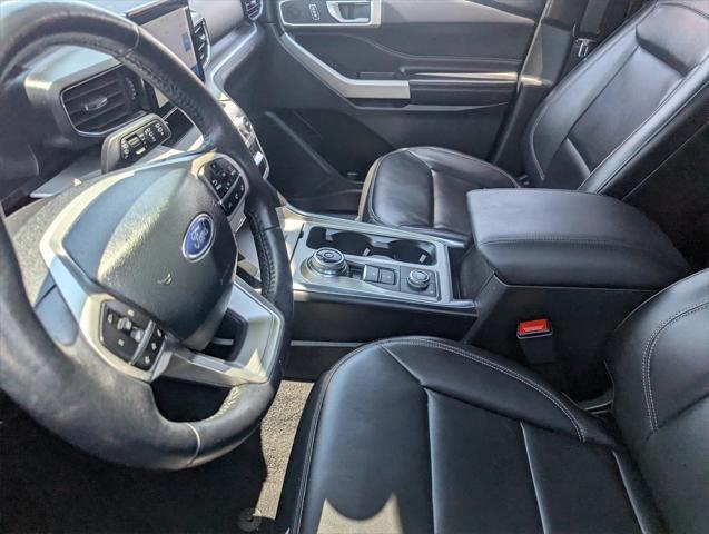 Photo of 2023 Carbonized Gray Ford Explorer