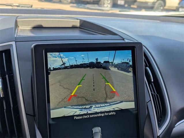 Photo of 2024 Oxford White Ford Edge