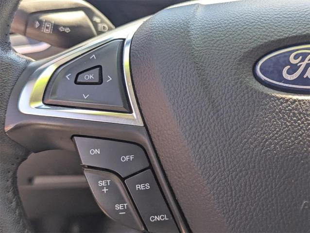 Photo of 2024 Oxford White Ford Edge
