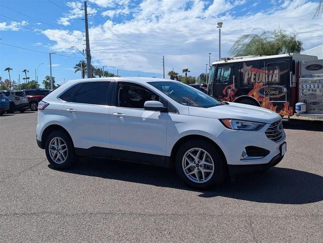 Photo of 2024 Oxford White Ford Edge