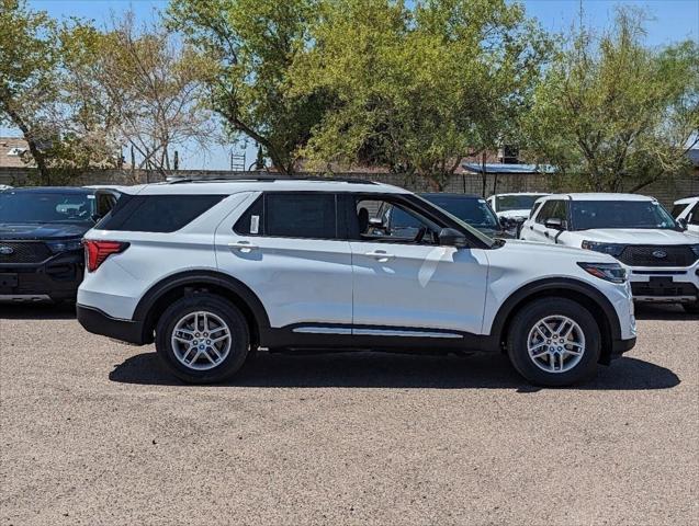 Photo of 2025 Oxford White Ford Explorer