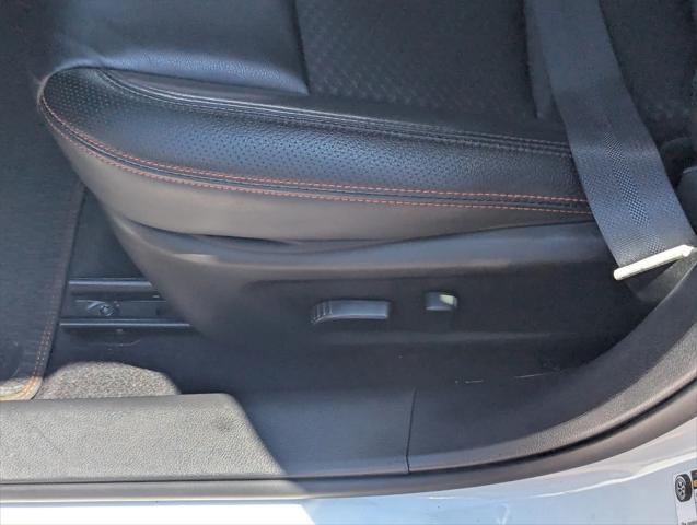 Photo of 2024 Glacier White Nissan Altima