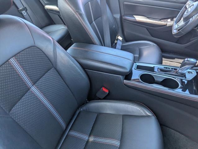 Photo of 2024 Glacier White Nissan Altima