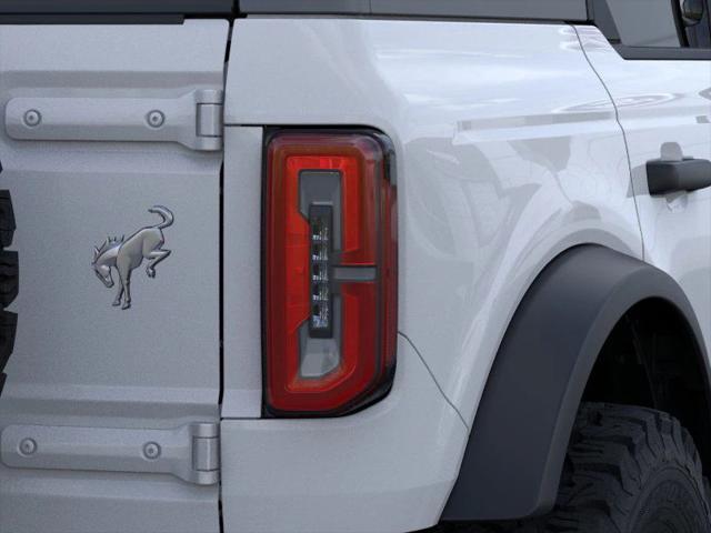 Photo of 2025 Oxford White Ford Bronco