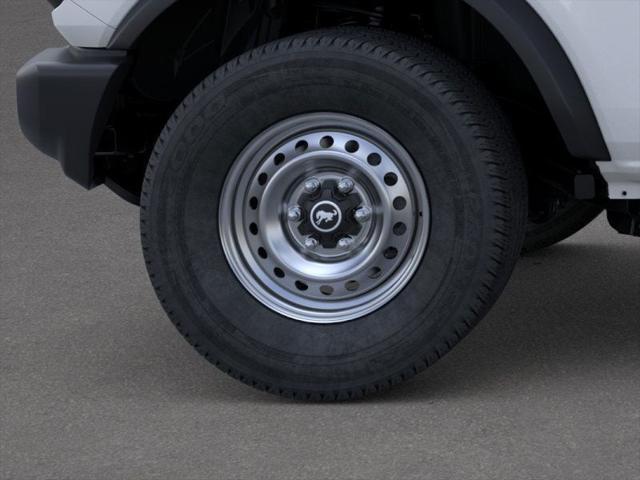 Photo of 2025 Oxford White Ford Bronco