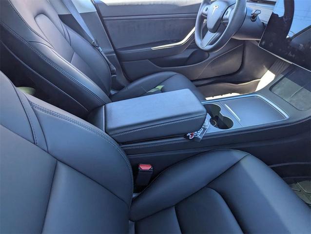 Photo of 2021 Pearl White Multi-Coat Tesla Model 3