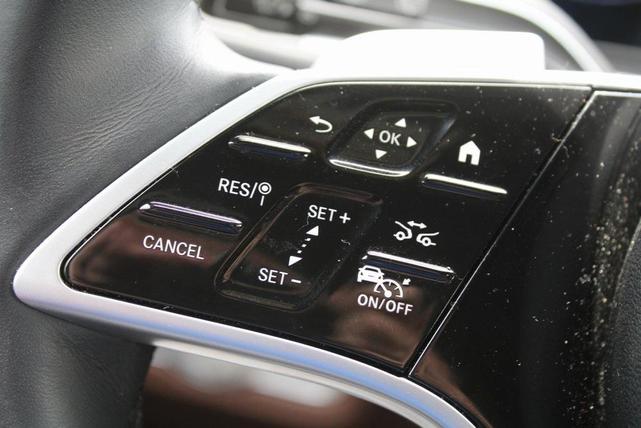Photo of 2024 Alpine Gray Mercedes-Benz GLE 350