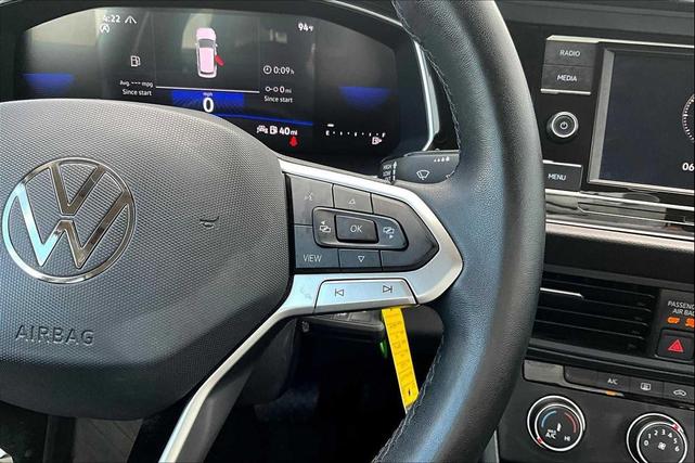 Photo of 2024 Platinum Gray Metallic Volkswagen Jetta