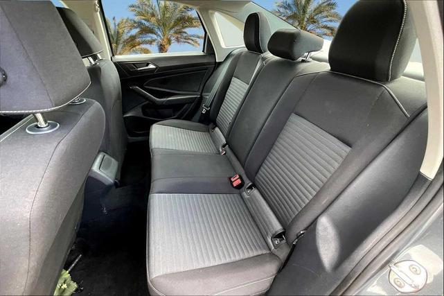 Photo of 2024 Platinum Gray Metallic Volkswagen Jetta