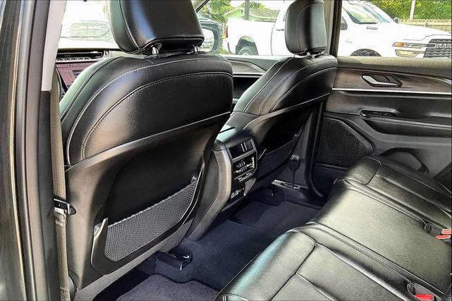 Photo of 2024 Rocky Mountain Pearlcoat Jeep Grand Cherokee