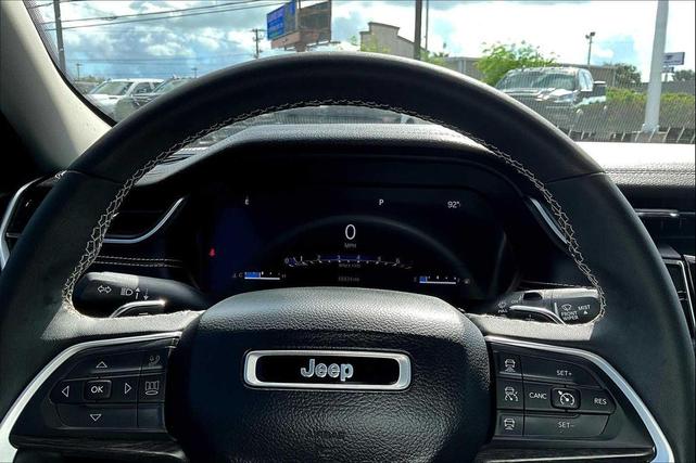 Photo of 2024 Rocky Mountain Pearlcoat Jeep Grand Cherokee
