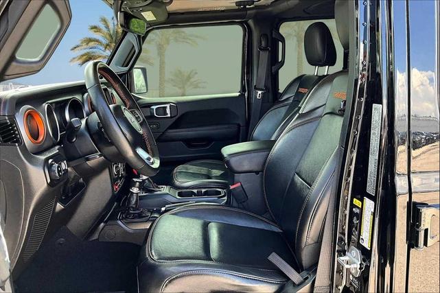 Photo of 2023 Black Clearcoat Jeep Gladiator