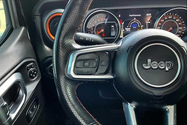 Photo of 2023 Black Clearcoat Jeep Gladiator