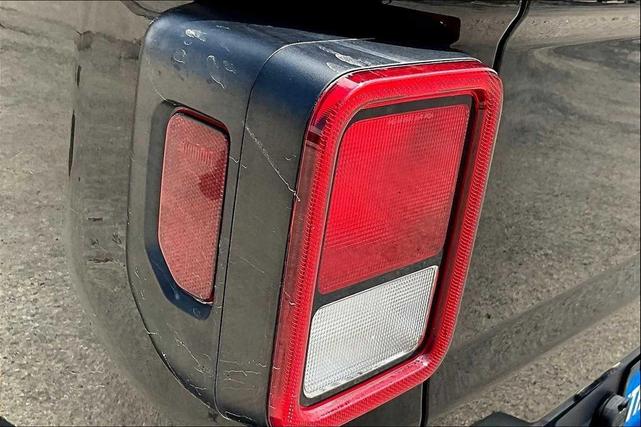 Photo of 2023 Black Clearcoat Jeep Gladiator