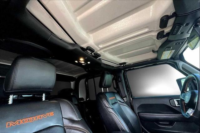 Photo of 2023 Black Clearcoat Jeep Gladiator