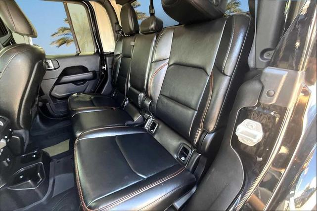 Photo of 2023 Black Clearcoat Jeep Gladiator