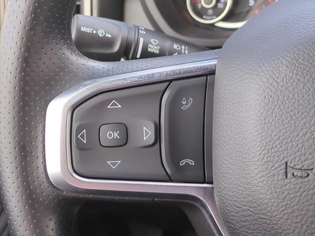 Photo of 2025 Diamond Black Crystal Pearlcoat RAM 2500