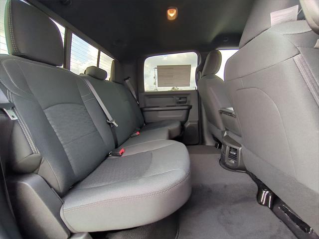 Photo of 2025 Diamond Black Crystal Pearlcoat RAM 2500