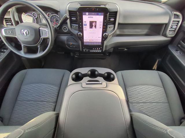 Photo of 2025 Diamond Black Crystal Pearlcoat RAM 2500