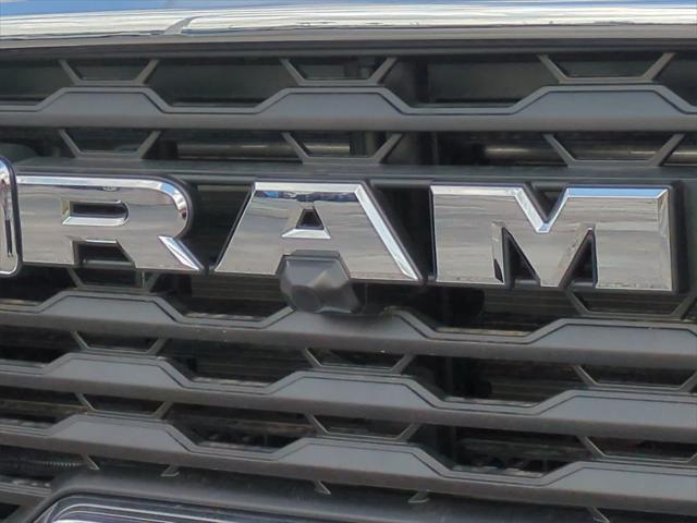 Photo of 2025 Diamond Black Crystal Pearlcoat RAM 2500