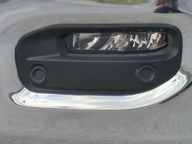 Photo of 2025 Diamond Black Crystal Pearlcoat RAM 2500