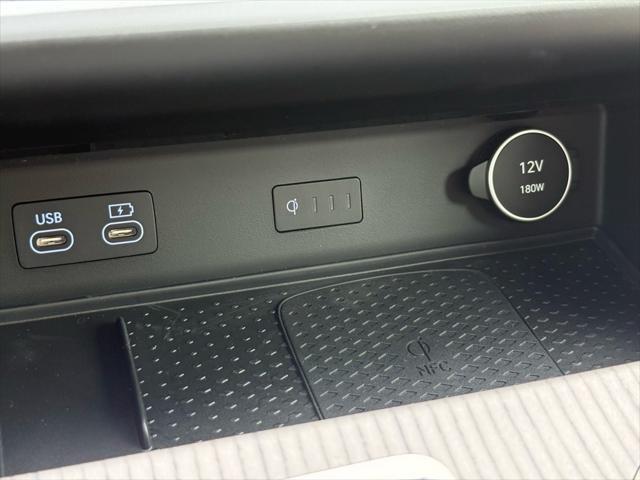 Photo of 2025 Vik Black Genesis GV80