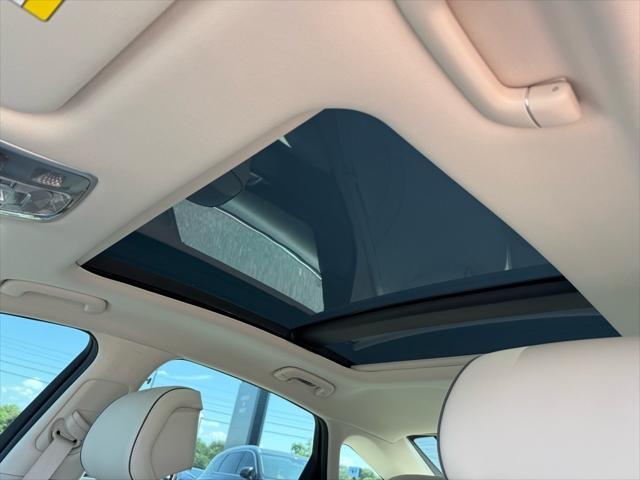 Photo of 2025 Vik Black Genesis G80