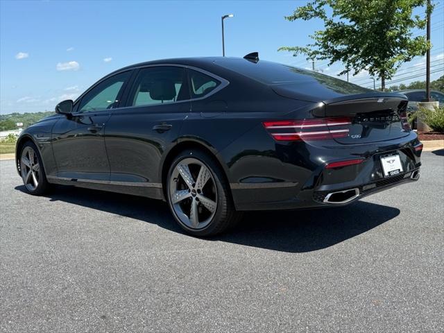 Photo of 2025 Vik Black Genesis G80