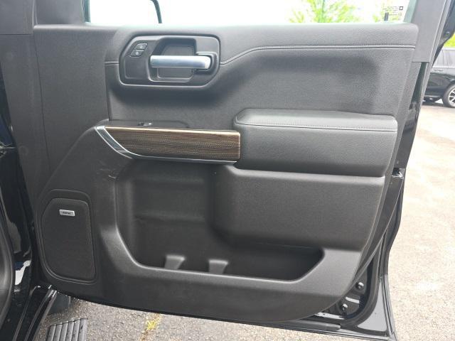 Photo of 2020 Black Chevrolet Silverado 1500