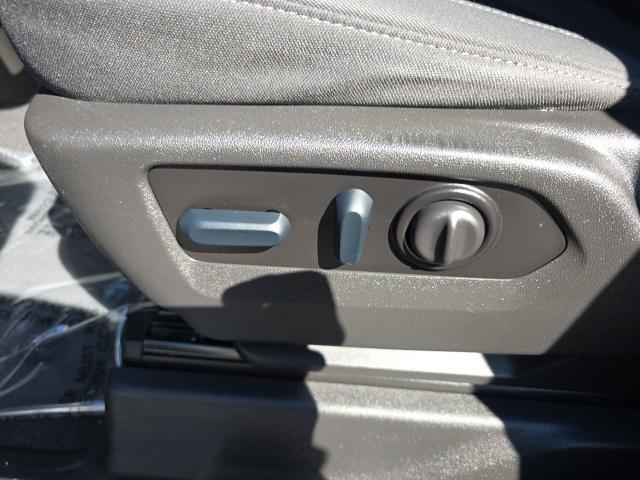 Photo of 2022 Black Chevrolet Silverado 1500