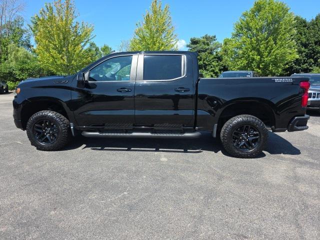 Photo of 2022 Black Chevrolet Silverado 1500