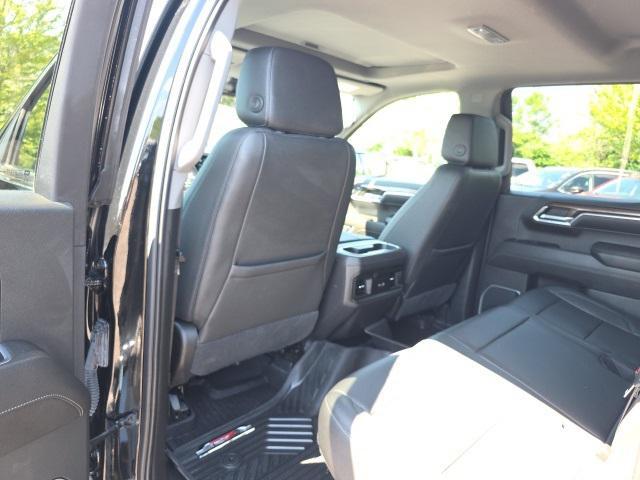 Photo of 2022 Black Chevrolet Silverado 1500