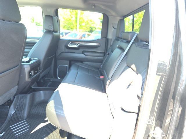 Photo of 2022 Black Chevrolet Silverado 1500