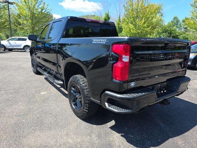 Photo of 2022 Black Chevrolet Silverado 1500