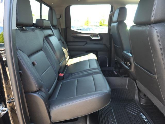 Photo of 2022 Black Chevrolet Silverado 1500