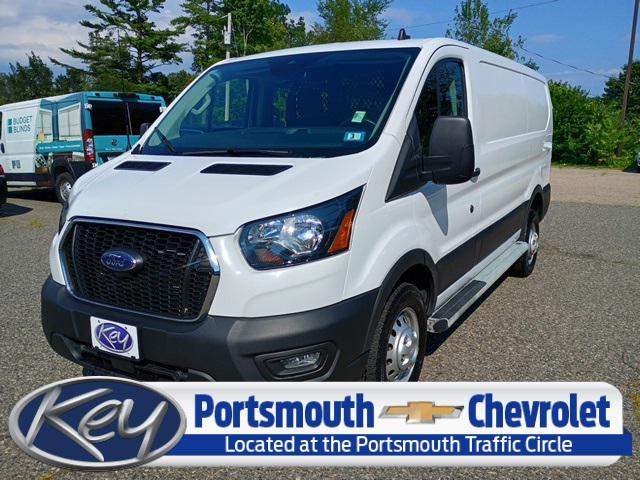 Photo of 2023 White Ford Transit-250