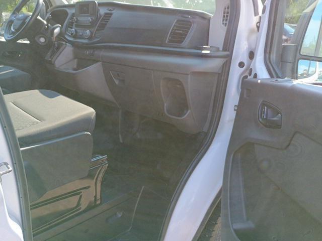 Photo of 2023 White Ford Transit-250