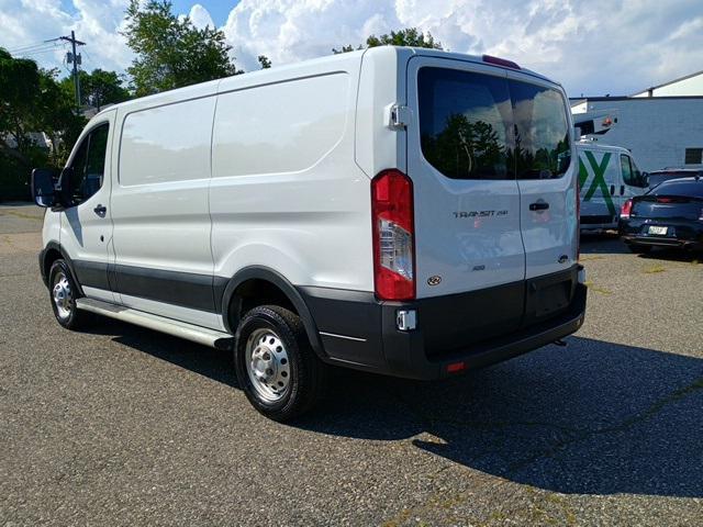 Photo of 2023 White Ford Transit-250